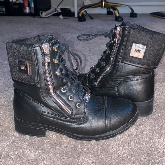 Michael Kors Boots - Picture 4 of 8